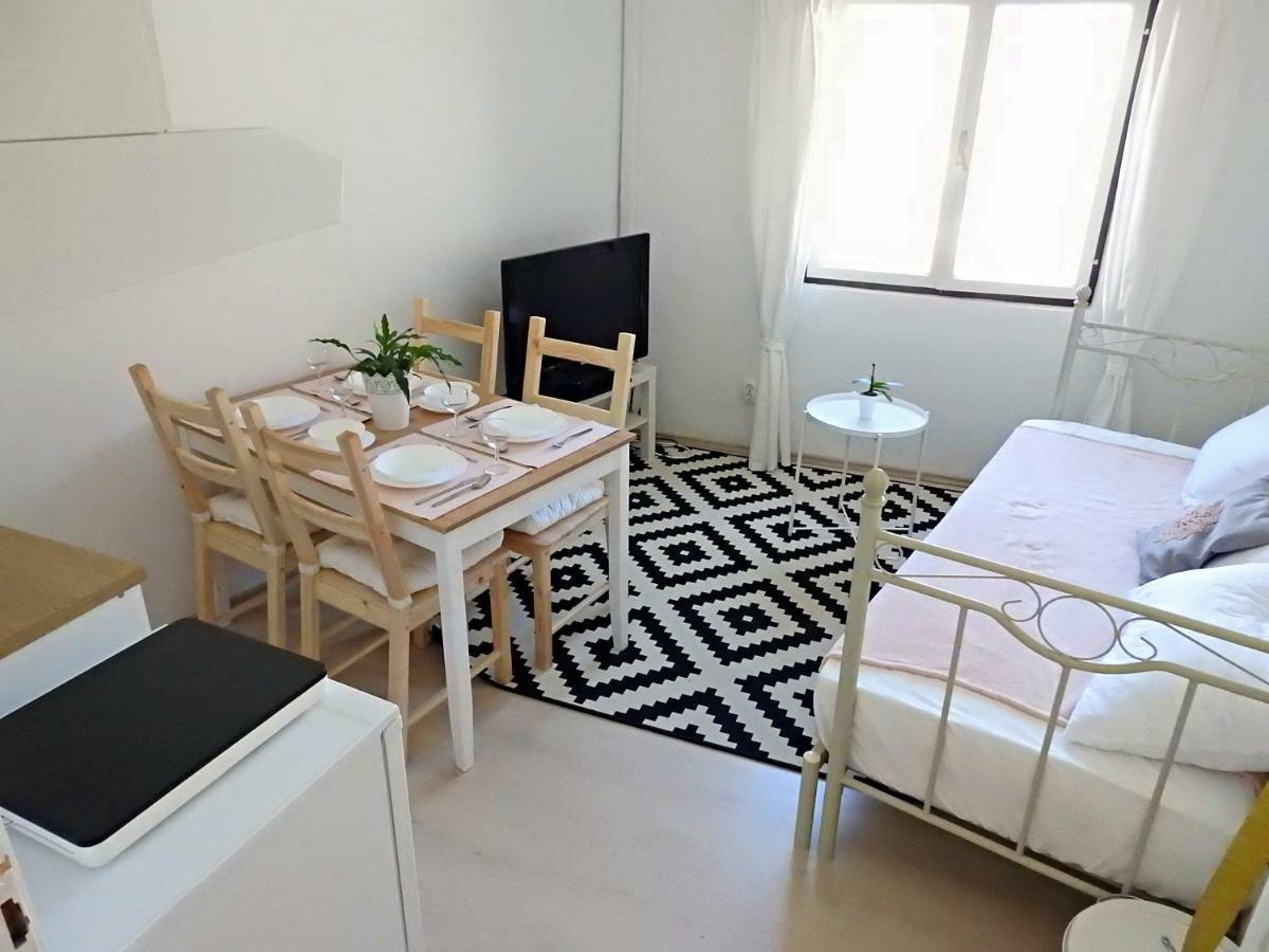 Apartment Antonela Slatine Buitenkant foto