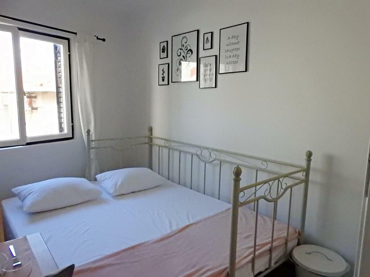 Apartment Antonela Slatine Buitenkant foto