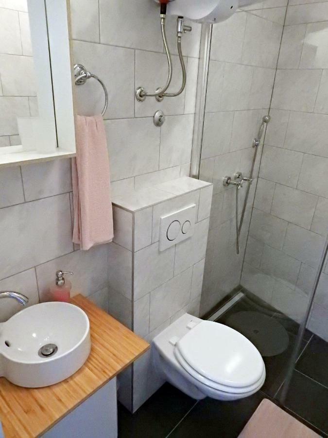 Apartment Antonela Slatine Buitenkant foto