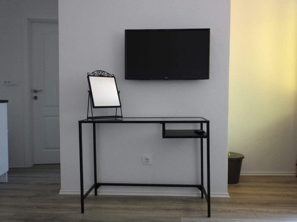 Apartment Antonela Slatine Buitenkant foto