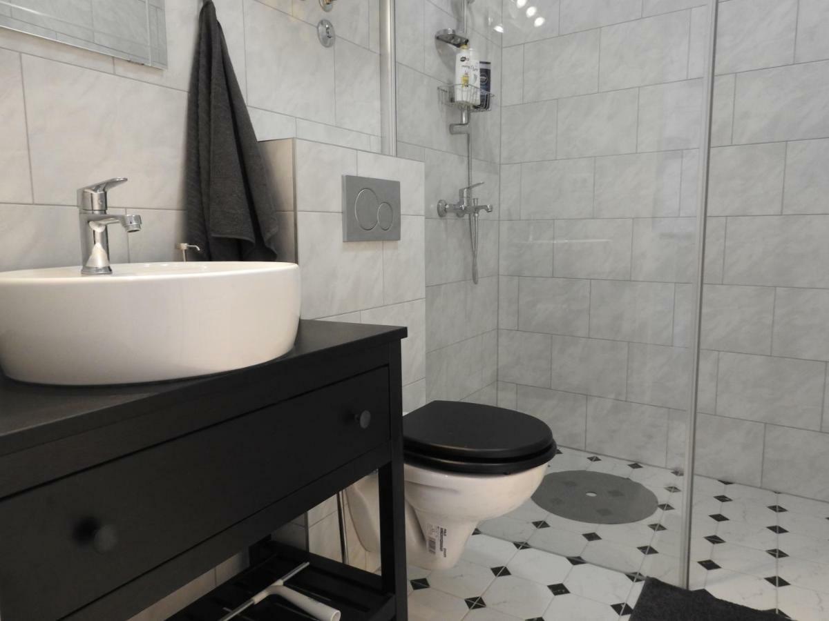 Apartment Antonela Slatine Buitenkant foto